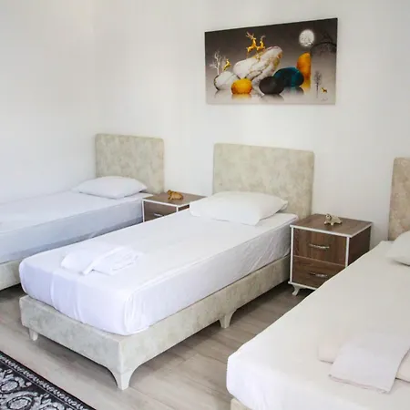 Hillside Aparthotel