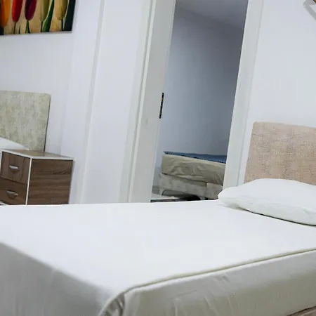 Aparthotel Hillside *