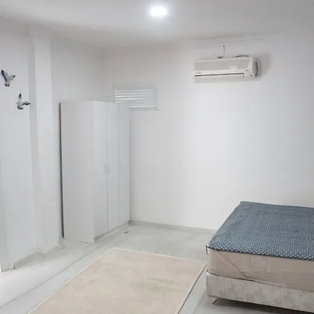 Hillside Aparthotel