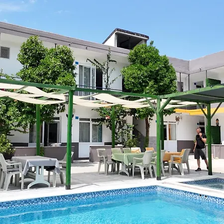 Aparthotel Hillside