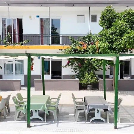 Aparthotel Hillside