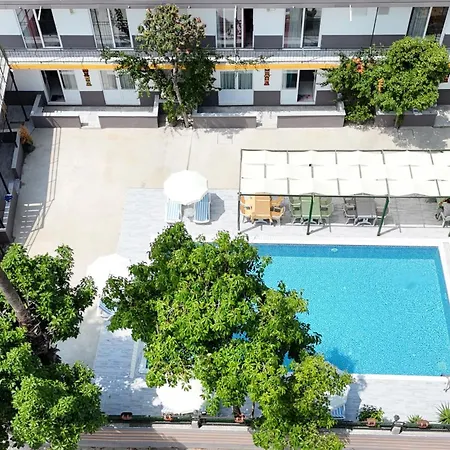 Aparthotel Hillside *